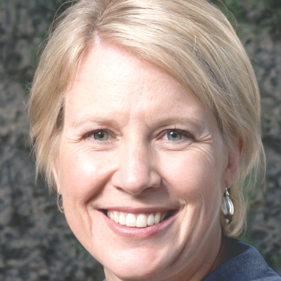 Elke Brenner, Senior Budgetberaterin